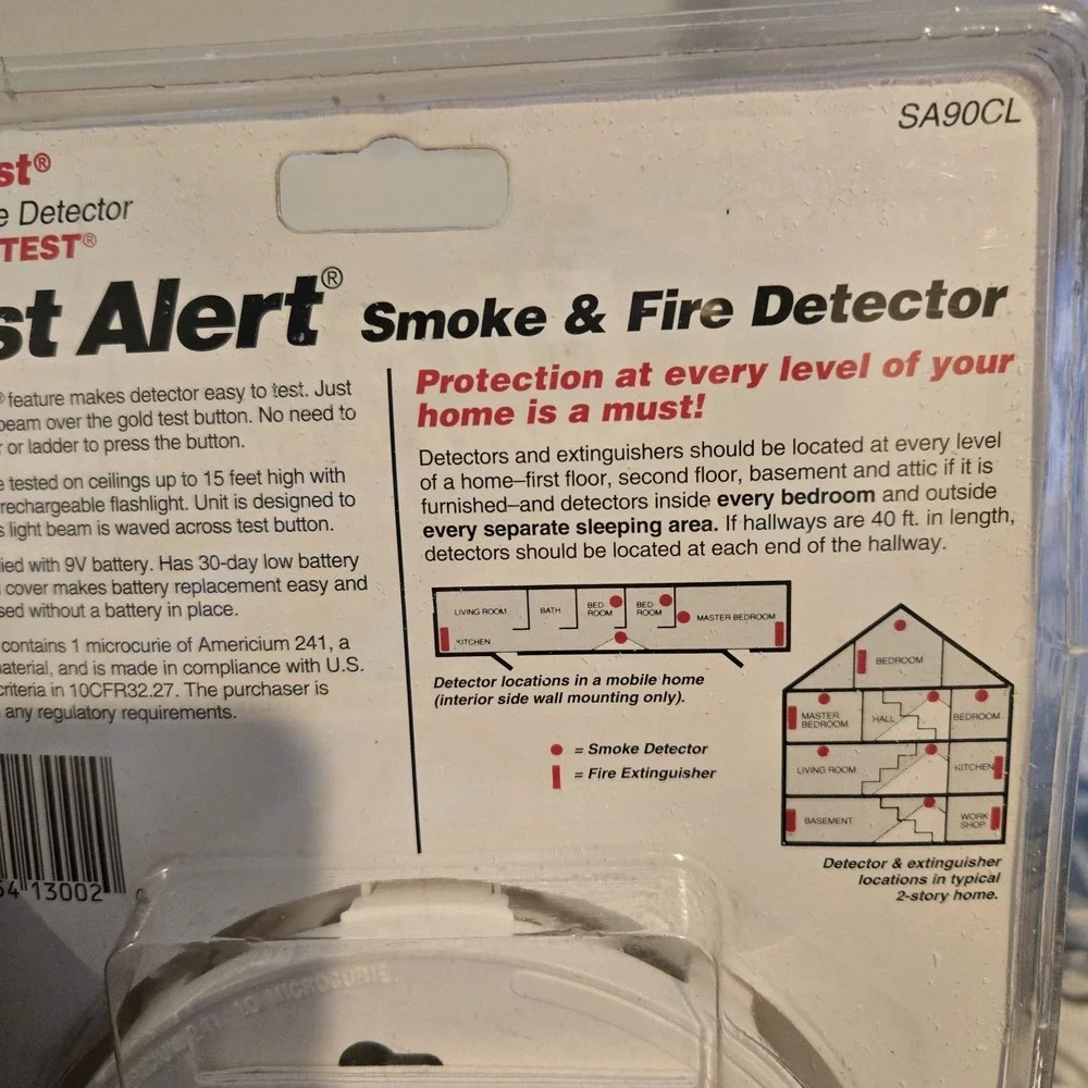 First Alert Smoke Detector Flashlight test Kitchen 5 year Alarm Life NIP